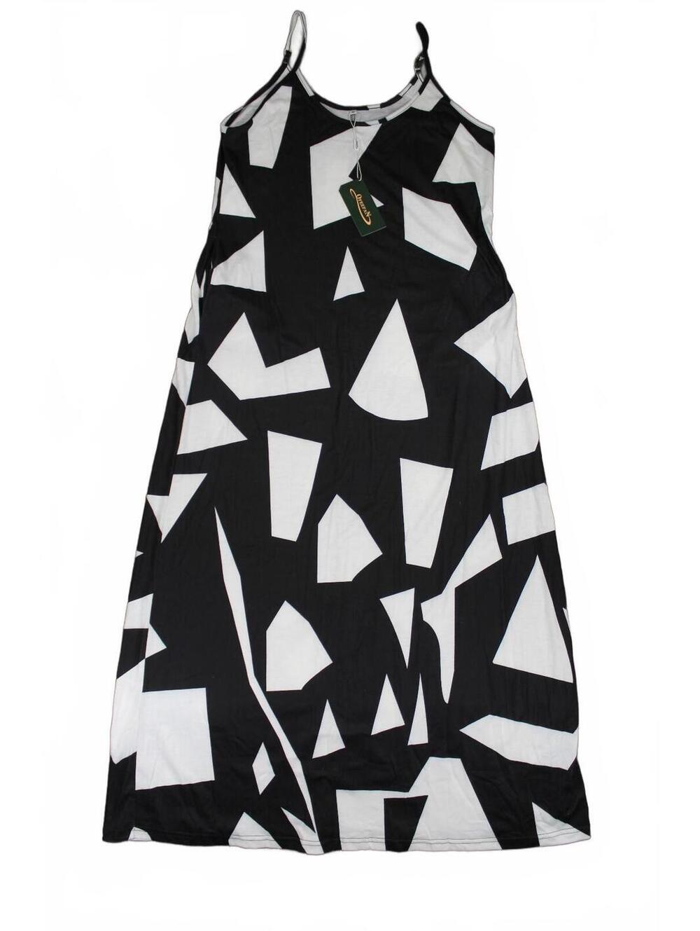 Qureman Black & White Geometric Maxi Dress, Medium